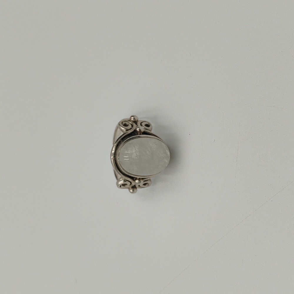 925 Sterling Silver Arya Moonstone Ring Size 7